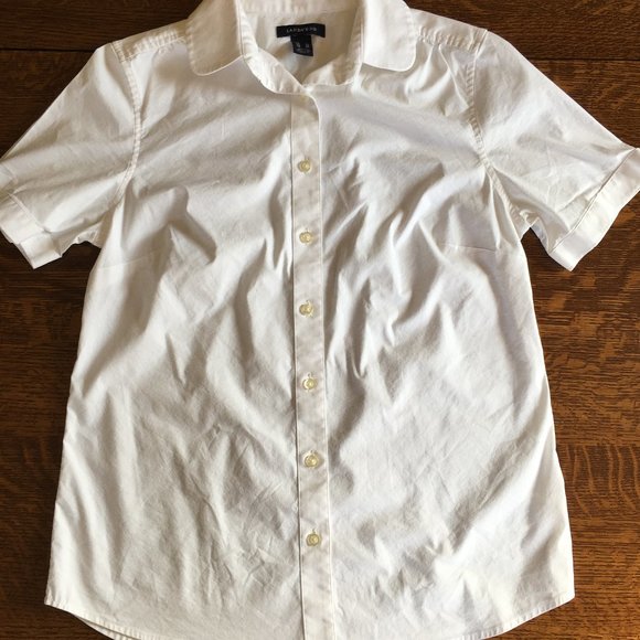 Lands’ End Ladies Short Sleeve Button up Shirt 4